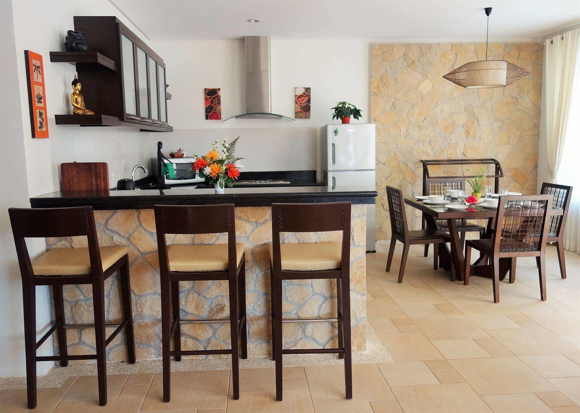 Boracay Apartments At 7 Stones Balabag  Екстер'єр фото